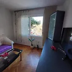 Apartment Split Apartment Split