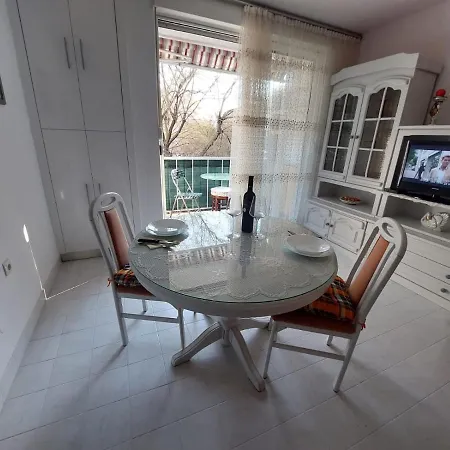 Διαμέρισμα Split Apartment